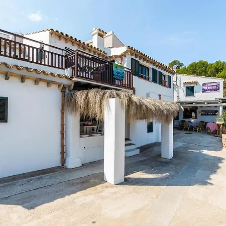 Blue Fisherman House 3 *
